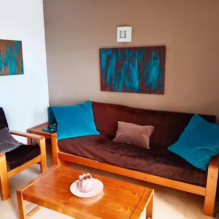 아파트 Felix House Sea Views